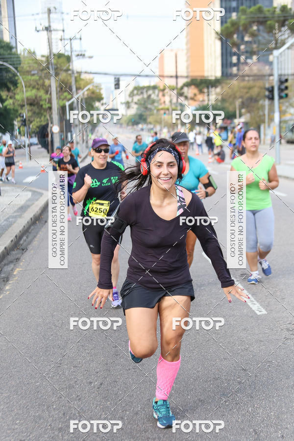 Buy your photos of the eventMeia Maratona Internacional de Curitiba 2018 on Fotop