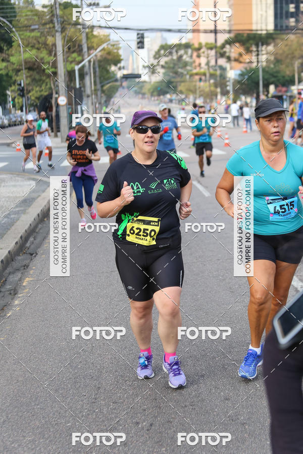 Buy your photos of the eventMeia Maratona Internacional de Curitiba 2018 on Fotop