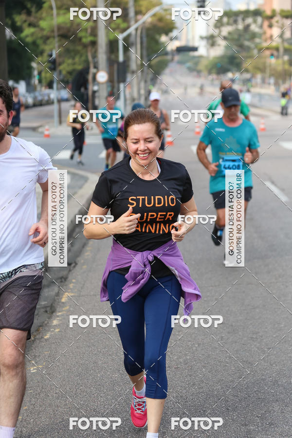 Buy your photos of the eventMeia Maratona Internacional de Curitiba 2018 on Fotop