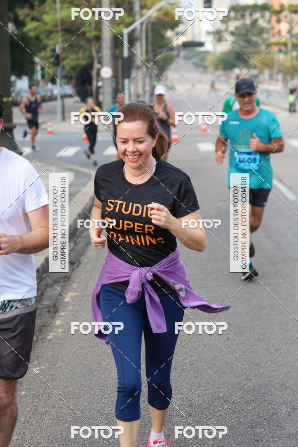 Buy your photos of the eventMeia Maratona Internacional de Curitiba 2018 on Fotop