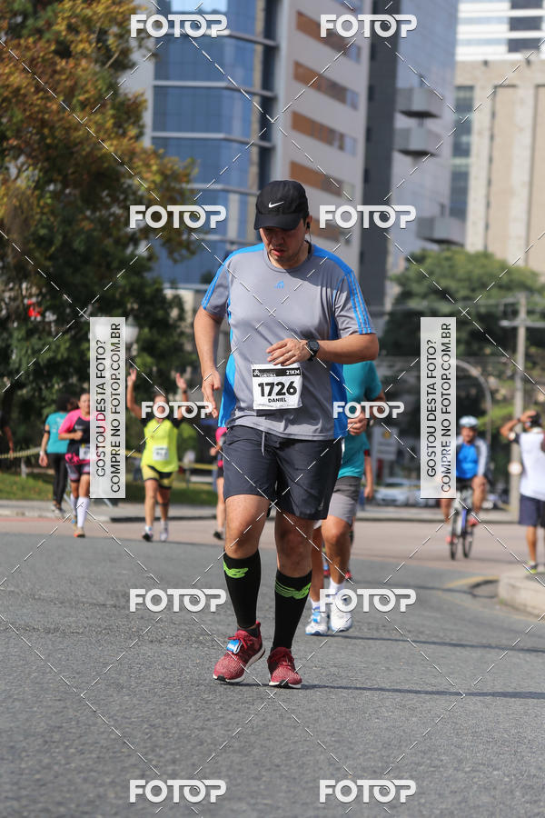 Buy your photos of the eventMeia Maratona Internacional de Curitiba 2018 on Fotop