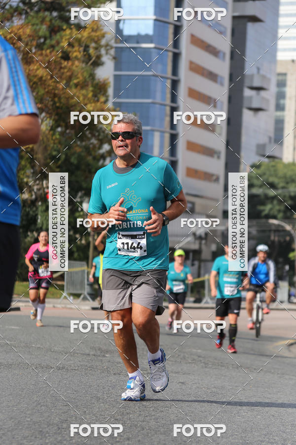 Buy your photos of the eventMeia Maratona Internacional de Curitiba 2018 on Fotop
