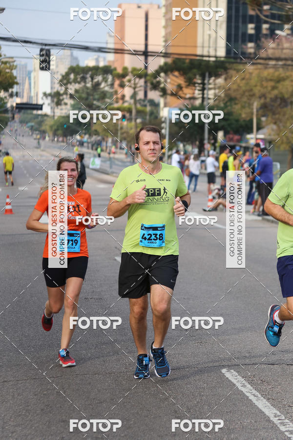 Buy your photos of the eventMeia Maratona Internacional de Curitiba 2018 on Fotop