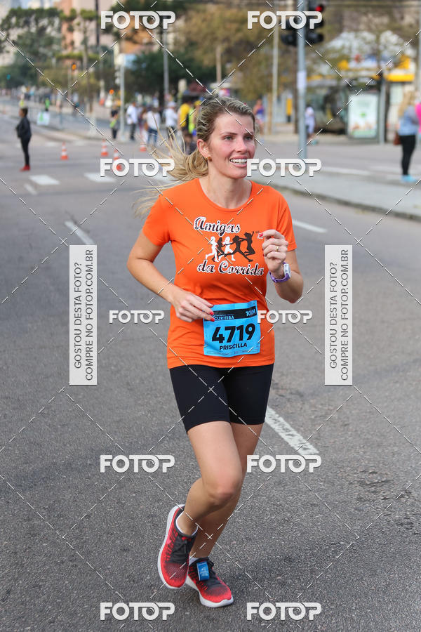 Buy your photos of the eventMeia Maratona Internacional de Curitiba 2018 on Fotop