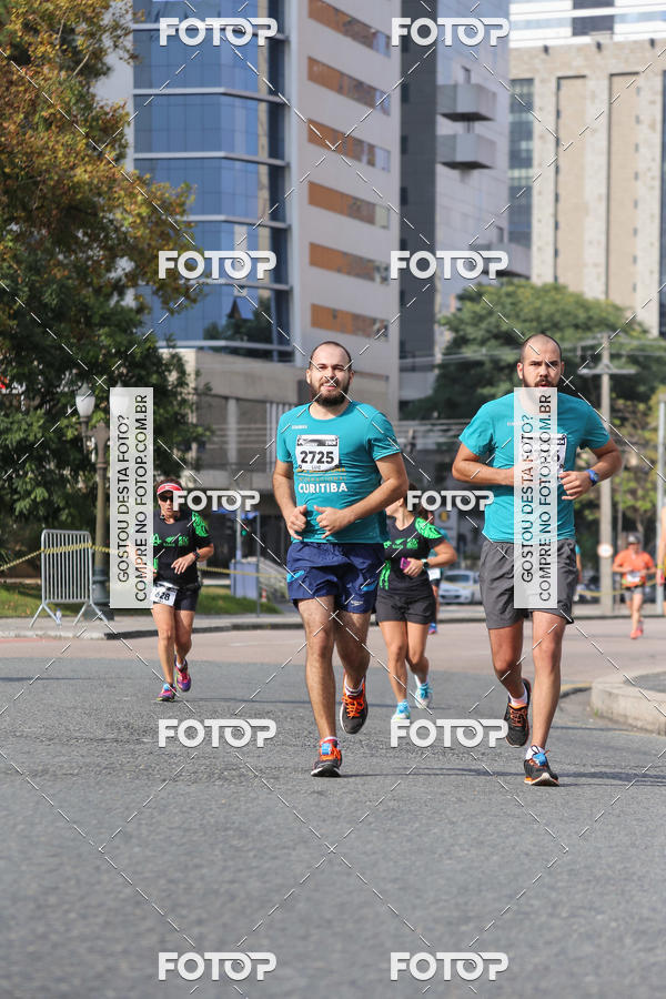Buy your photos of the eventMeia Maratona Internacional de Curitiba 2018 on Fotop
