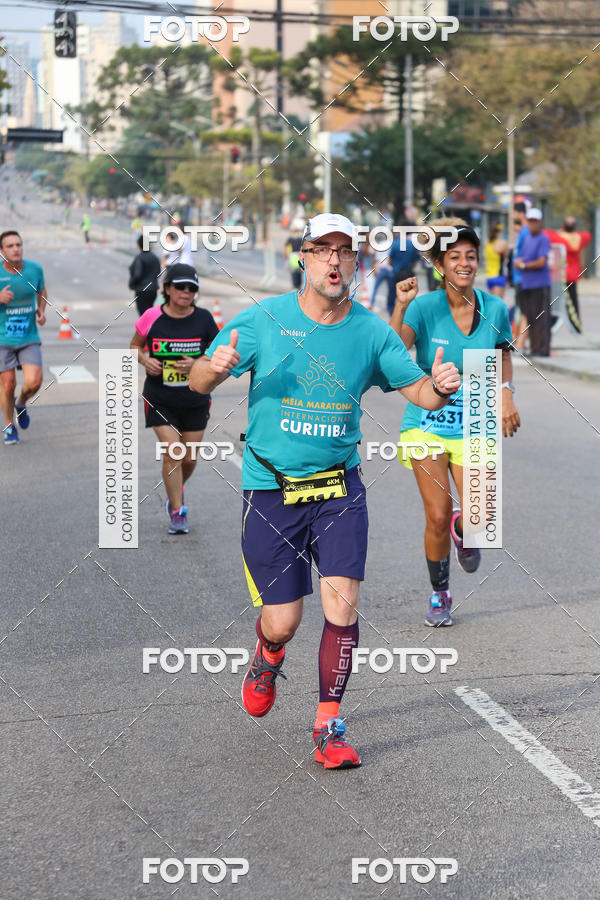Buy your photos of the eventMeia Maratona Internacional de Curitiba 2018 on Fotop