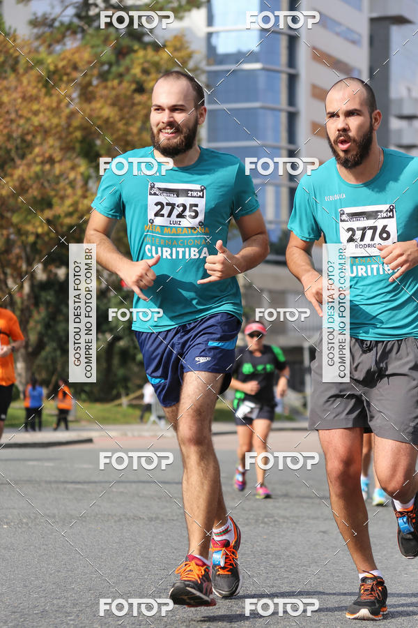 Buy your photos of the eventMeia Maratona Internacional de Curitiba 2018 on Fotop