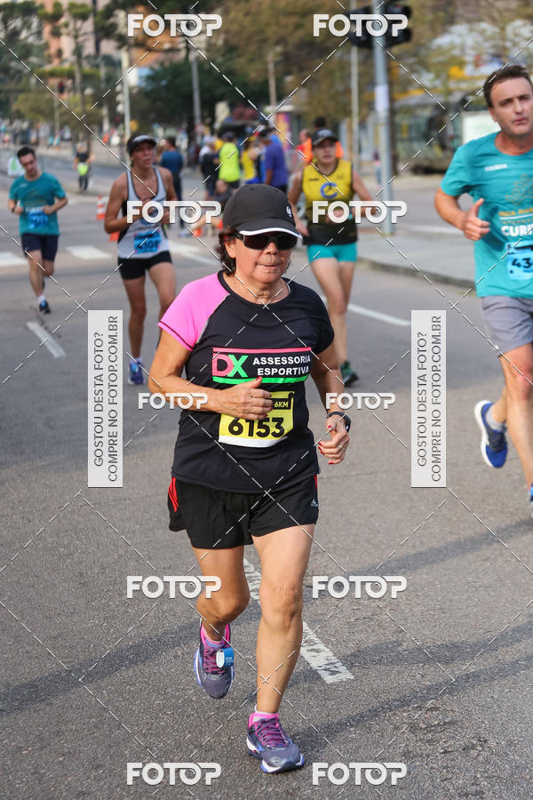 Buy your photos of the eventMeia Maratona Internacional de Curitiba 2018 on Fotop