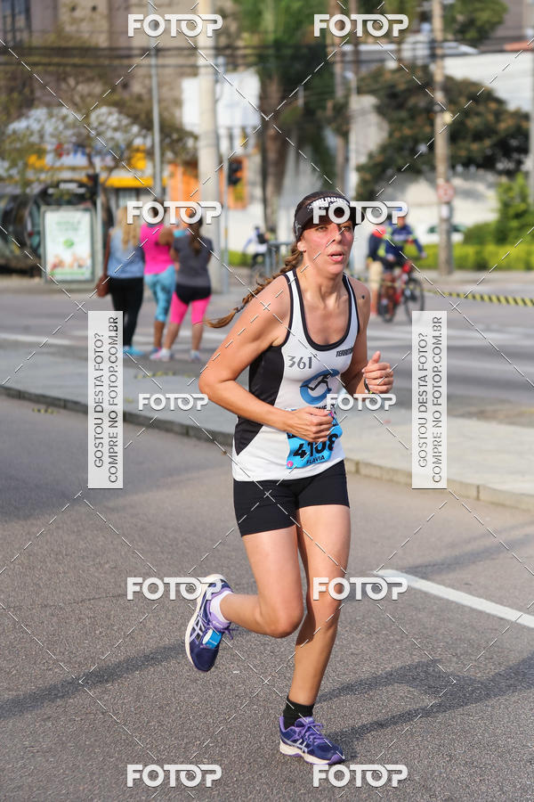 Buy your photos of the eventMeia Maratona Internacional de Curitiba 2018 on Fotop