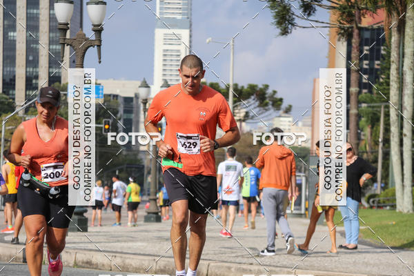 Buy your photos of the eventMeia Maratona Internacional de Curitiba 2018 on Fotop