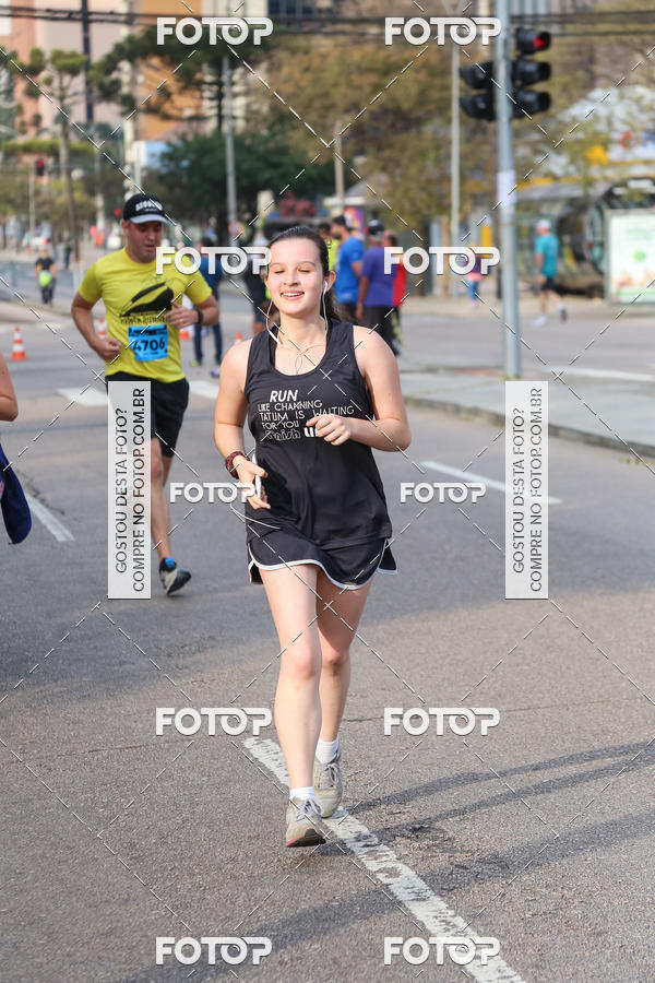 Buy your photos of the eventMeia Maratona Internacional de Curitiba 2018 on Fotop