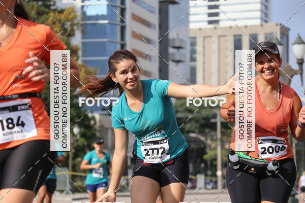 Buy your photos of the eventMeia Maratona Internacional de Curitiba 2018 on Fotop