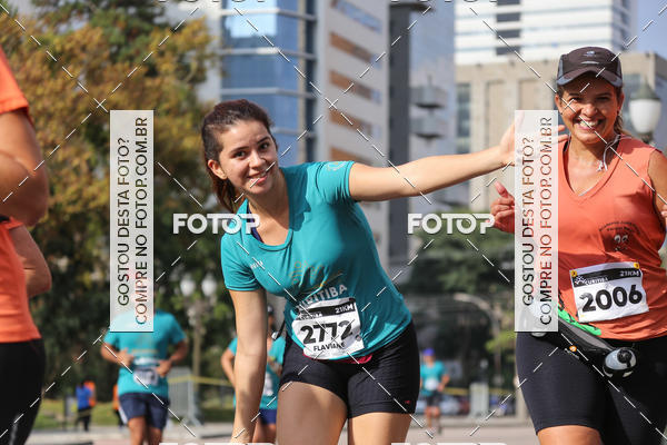 Buy your photos of the eventMeia Maratona Internacional de Curitiba 2018 on Fotop