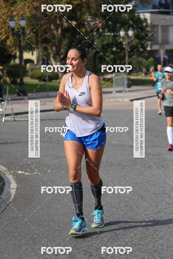 Buy your photos of the eventMeia Maratona Internacional de Curitiba 2018 on Fotop