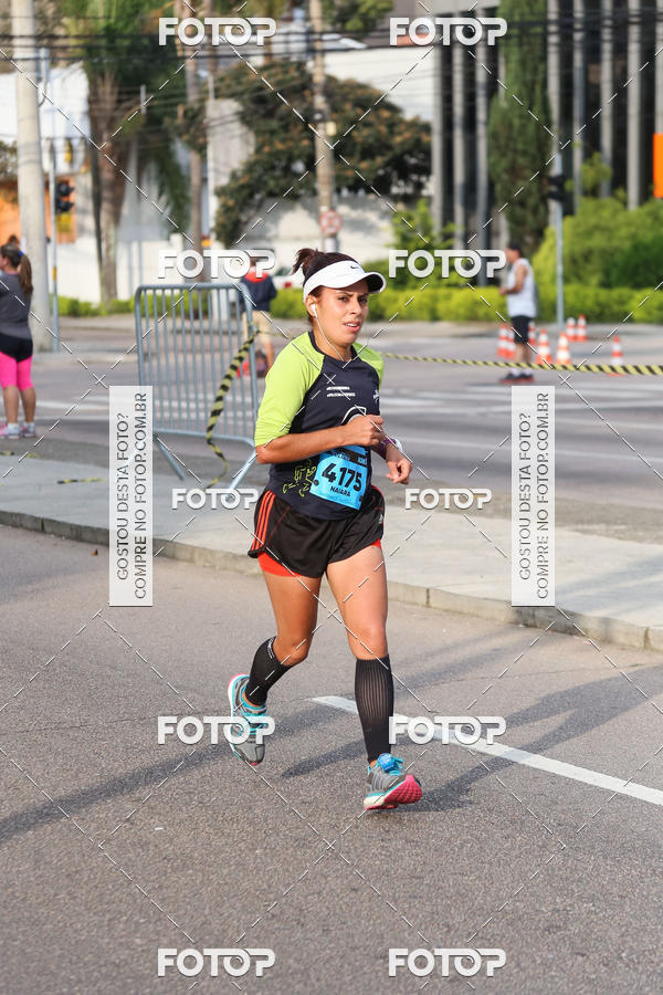 Buy your photos of the eventMeia Maratona Internacional de Curitiba 2018 on Fotop