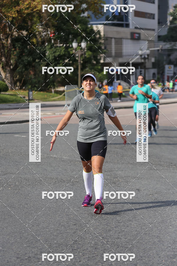 Buy your photos of the eventMeia Maratona Internacional de Curitiba 2018 on Fotop