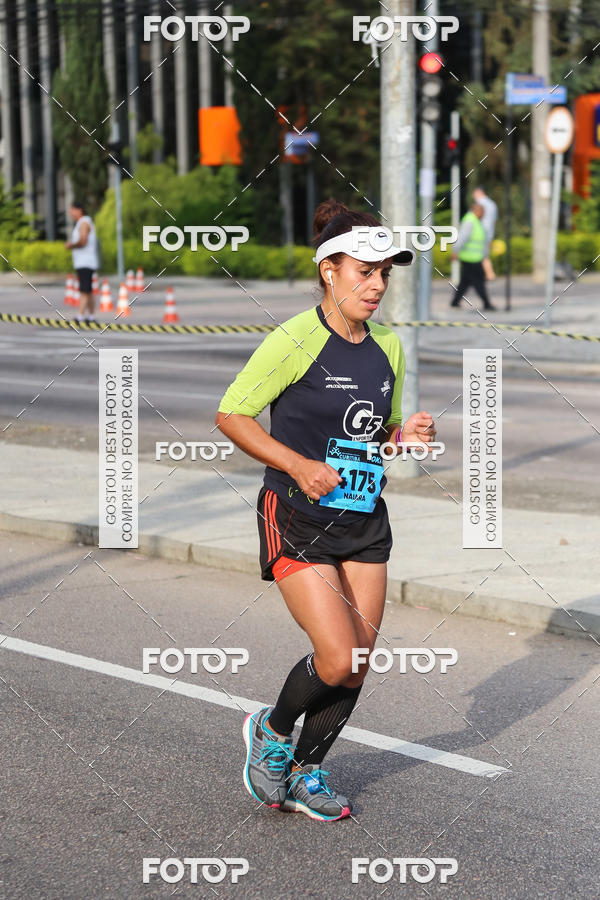 Buy your photos of the eventMeia Maratona Internacional de Curitiba 2018 on Fotop