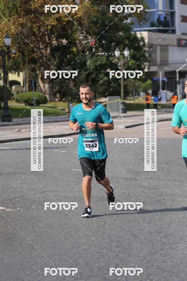 Buy your photos of the eventMeia Maratona Internacional de Curitiba 2018 on Fotop