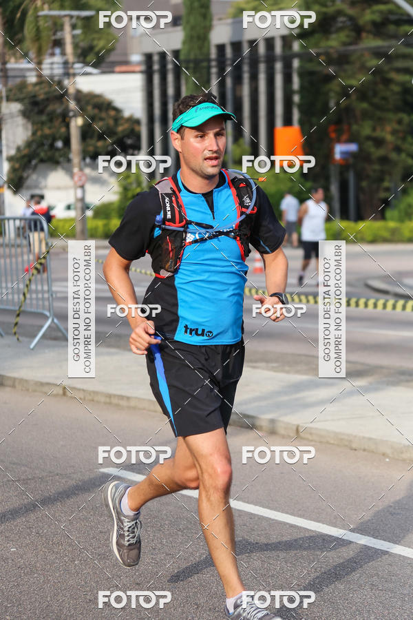 Buy your photos of the eventMeia Maratona Internacional de Curitiba 2018 on Fotop