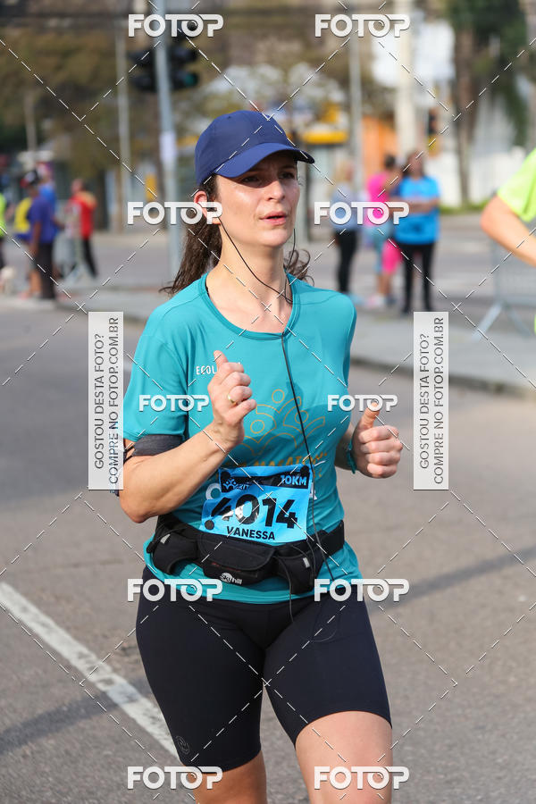 Buy your photos of the eventMeia Maratona Internacional de Curitiba 2018 on Fotop