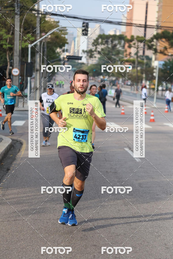 Buy your photos of the eventMeia Maratona Internacional de Curitiba 2018 on Fotop