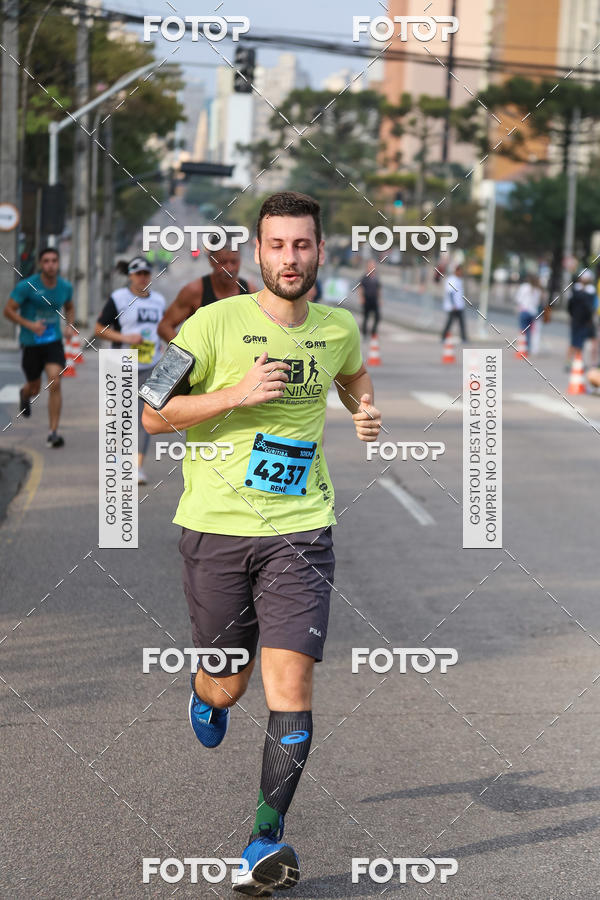 Buy your photos of the eventMeia Maratona Internacional de Curitiba 2018 on Fotop