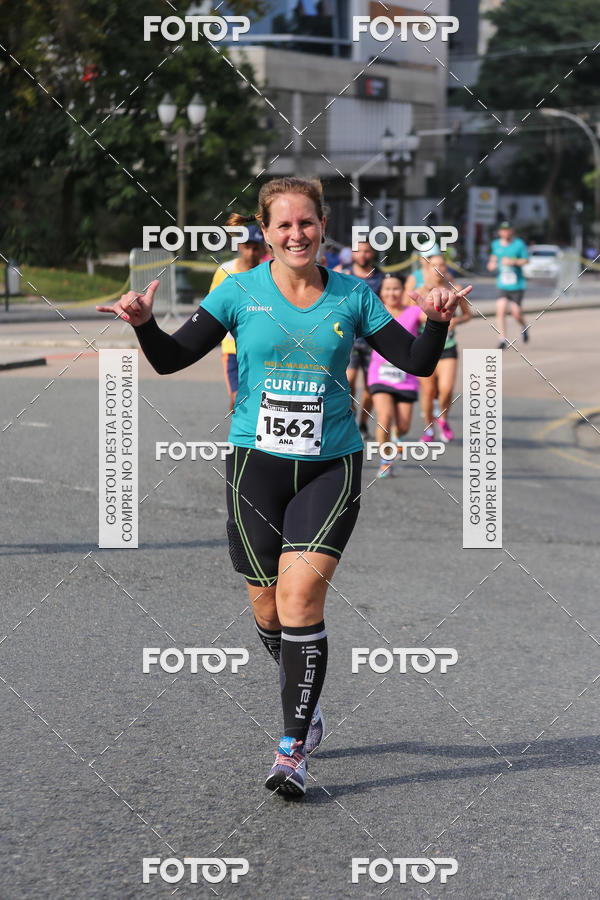Buy your photos of the eventMeia Maratona Internacional de Curitiba 2018 on Fotop