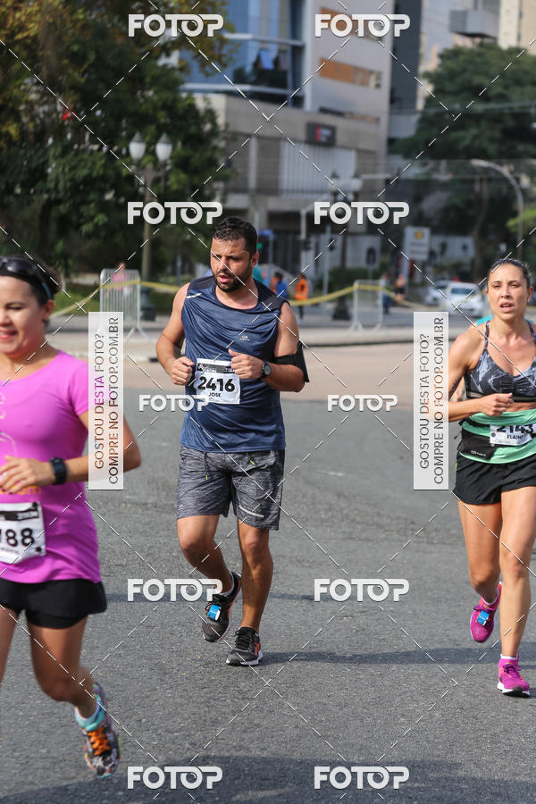 Buy your photos of the eventMeia Maratona Internacional de Curitiba 2018 on Fotop