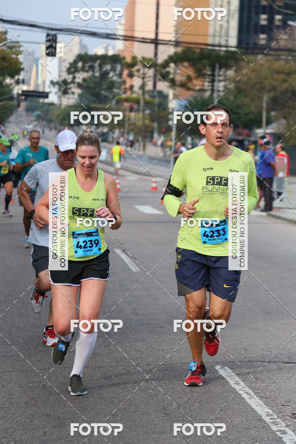 Buy your photos of the eventMeia Maratona Internacional de Curitiba 2018 on Fotop
