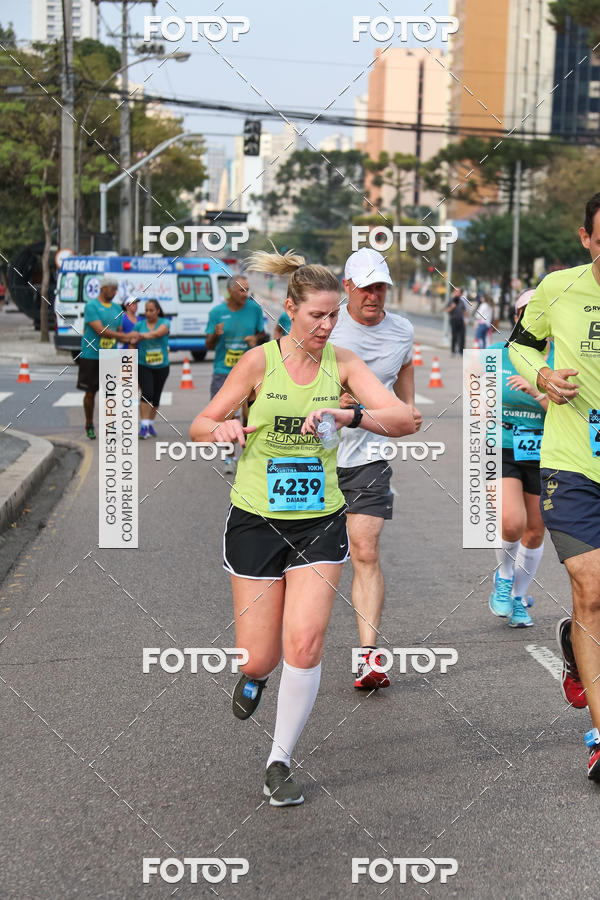 Buy your photos of the eventMeia Maratona Internacional de Curitiba 2018 on Fotop