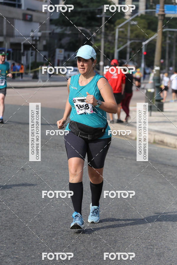 Buy your photos of the eventMeia Maratona Internacional de Curitiba 2018 on Fotop