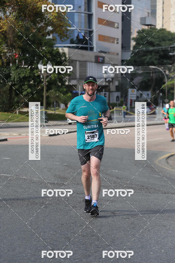 Buy your photos of the eventMeia Maratona Internacional de Curitiba 2018 on Fotop