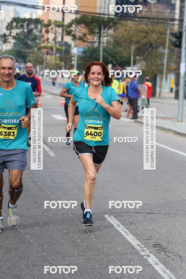 Buy your photos of the eventMeia Maratona Internacional de Curitiba 2018 on Fotop