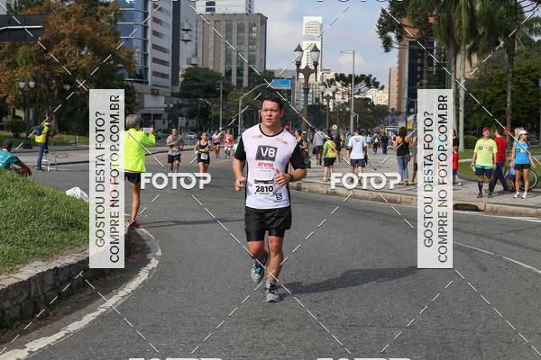 Buy your photos of the eventMeia Maratona Internacional de Curitiba 2018 on Fotop