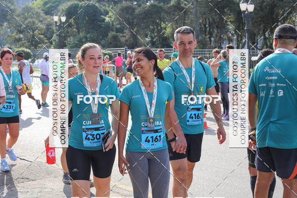 Buy your photos of the eventMeia Maratona Internacional de Curitiba 2018 on Fotop