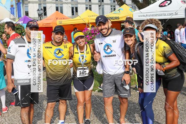 Buy your photos of the eventMeia Maratona Internacional de Curitiba 2018 on Fotop