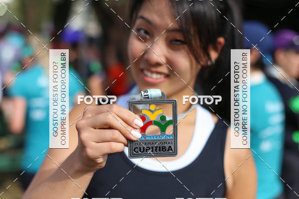 Buy your photos of the eventMeia Maratona Internacional de Curitiba 2018 on Fotop