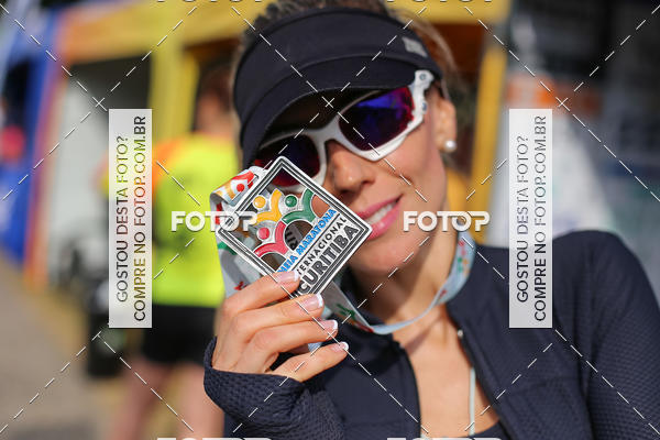 Buy your photos of the eventMeia Maratona Internacional de Curitiba 2018 on Fotop