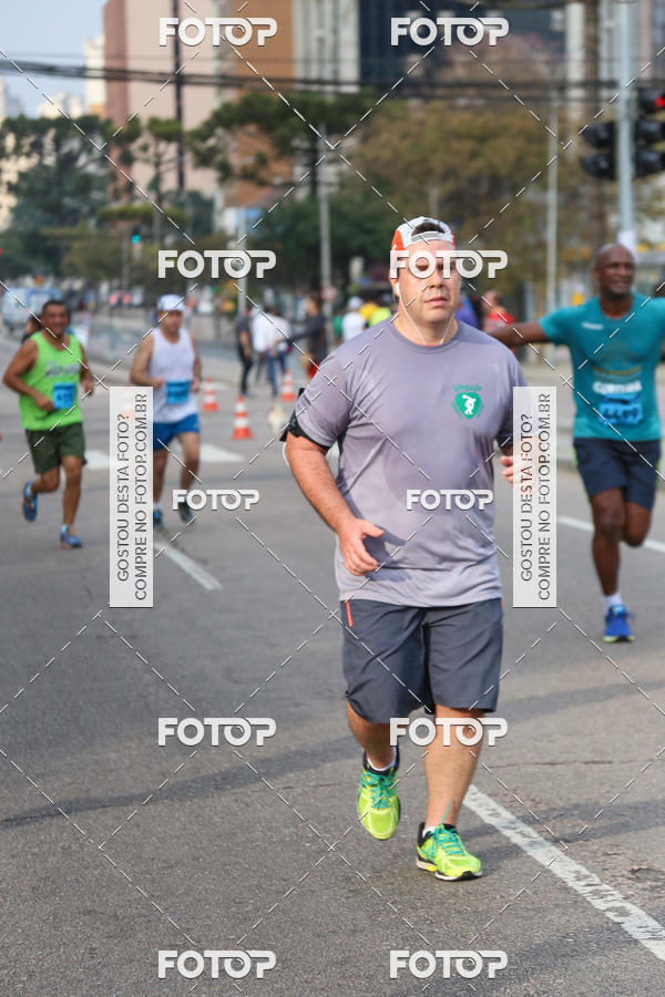 Buy your photos of the eventMeia Maratona Internacional de Curitiba 2018 on Fotop