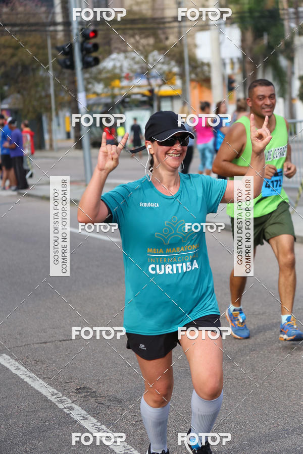 Buy your photos of the eventMeia Maratona Internacional de Curitiba 2018 on Fotop