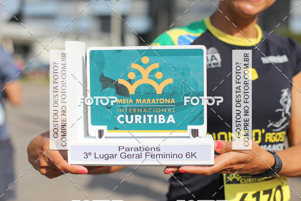 Buy your photos of the eventMeia Maratona Internacional de Curitiba 2018 on Fotop