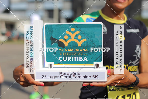 Buy your photos of the eventMeia Maratona Internacional de Curitiba 2018 on Fotop