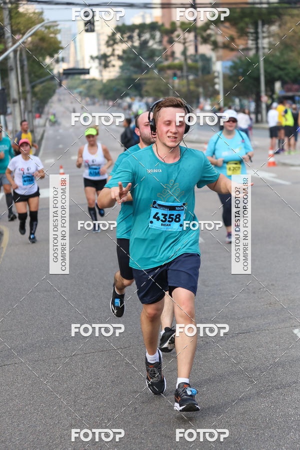 Buy your photos of the eventMeia Maratona Internacional de Curitiba 2018 on Fotop