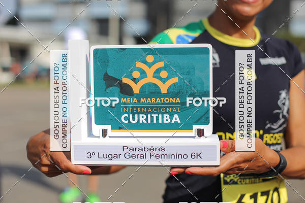 Buy your photos of the eventMeia Maratona Internacional de Curitiba 2018 on Fotop