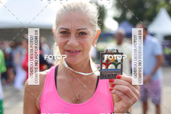 Buy your photos of the eventMeia Maratona Internacional de Curitiba 2018 on Fotop