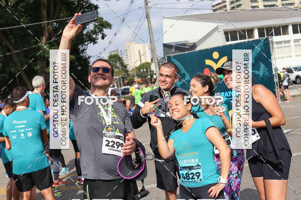 Buy your photos of the eventMeia Maratona Internacional de Curitiba 2018 on Fotop
