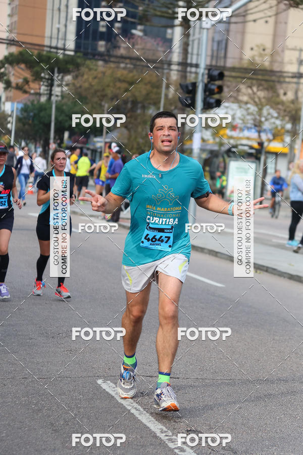Buy your photos of the eventMeia Maratona Internacional de Curitiba 2018 on Fotop