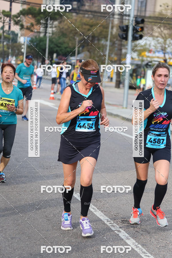 Buy your photos of the eventMeia Maratona Internacional de Curitiba 2018 on Fotop