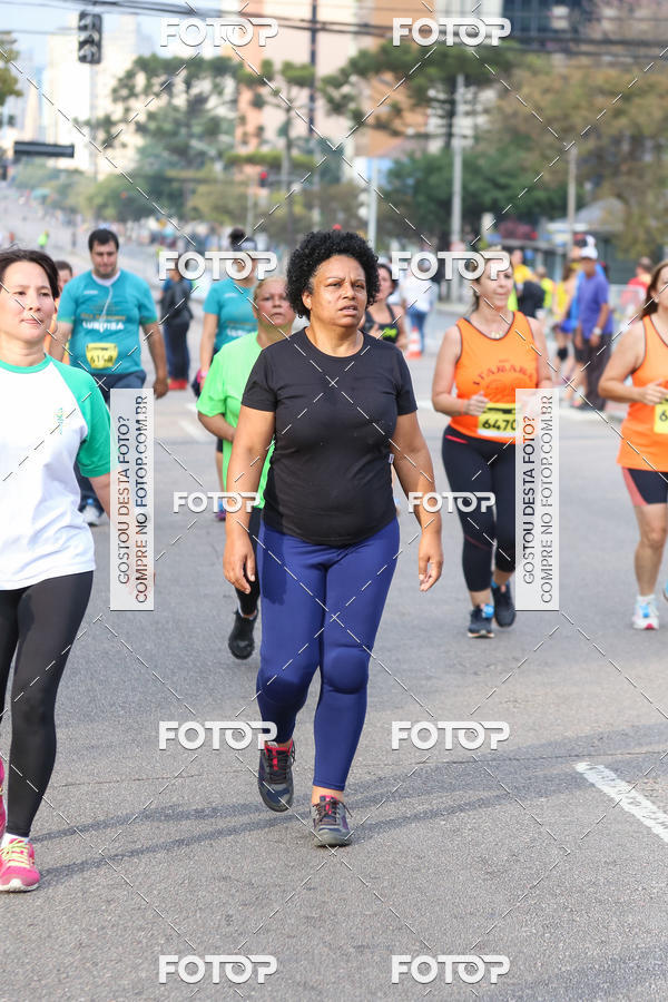 Buy your photos of the eventMeia Maratona Internacional de Curitiba 2018 on Fotop