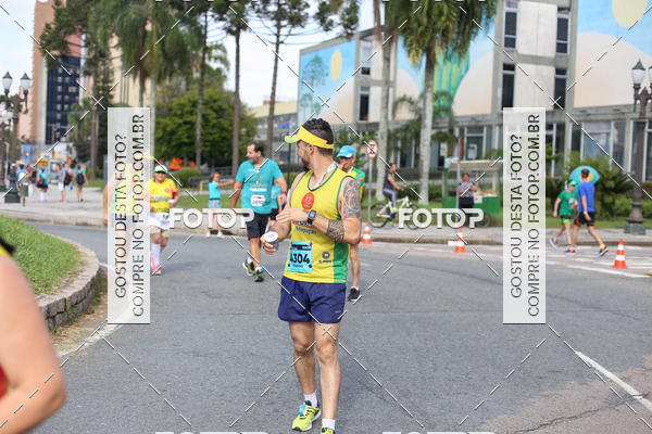 Buy your photos of the eventMeia Maratona Internacional de Curitiba 2018 on Fotop